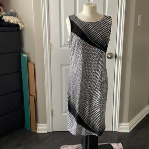 Frank Lyman ladies dress size 12
